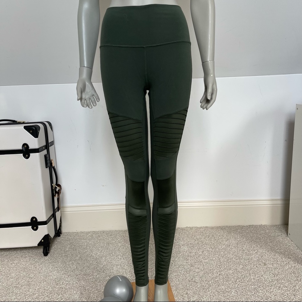Hunter green ALO MOTO legging